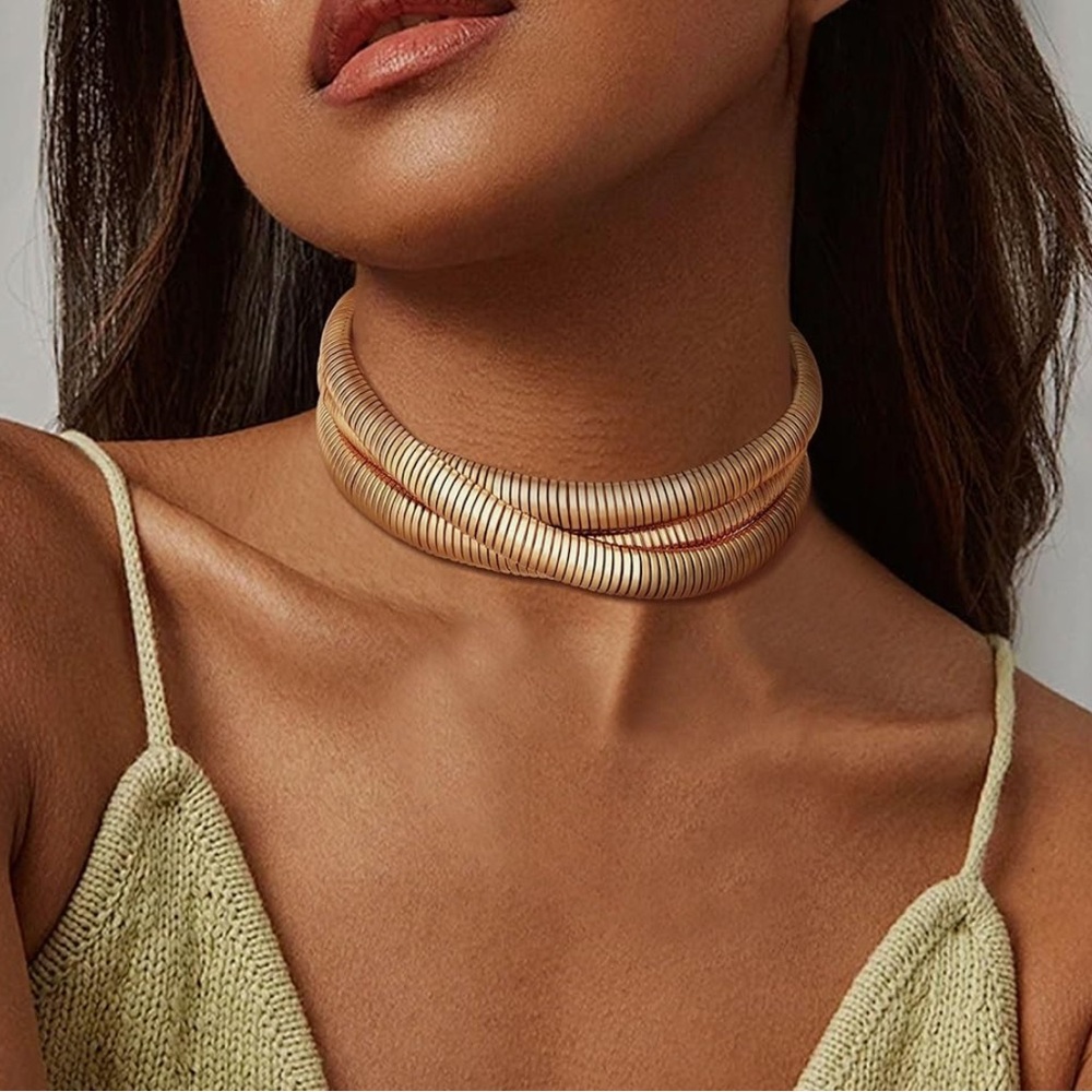 14K Gold Plated Thick Snake Chain Choker - Picture 2 of 4
